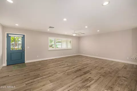 Living - 4010 E Coolidge St, Phoenix, AZ 85018 photo 1 of 4