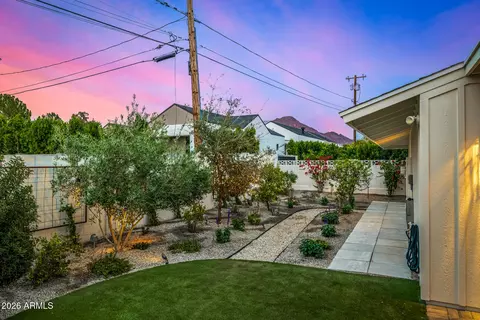 Exterior - 4010 E Coolidge St, Phoenix, AZ 85018 photo 8 of 16