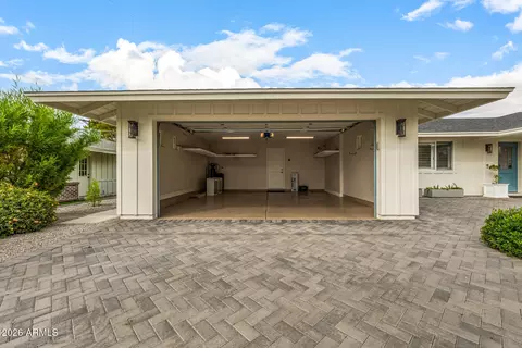 Exterior - 4010 E Coolidge St, Phoenix, AZ 85018 photo 4 of 16