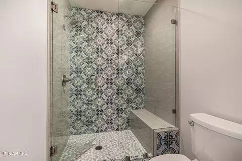 Bath - 4010 E Coolidge St, Phoenix, AZ 85018 photo 10 of 10