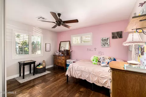 Bedroom - 3746 E Fairmount Ave, Phoenix, AZ 85018 photo 4 of 5