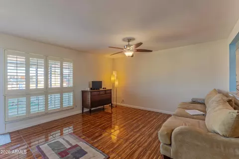 Living - 1317 E Lawrence Ln, Phoenix, AZ 85020 photo 3 of 5