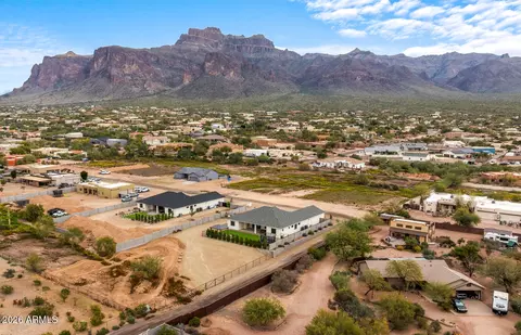 View/Area - 590 S Sun Rd, Apache Junction, AZ 85119 photo 4 of 4