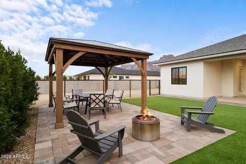 Exterior - 590 S Sun Rd, Apache Junction, AZ 85119 photo 12 of 17
