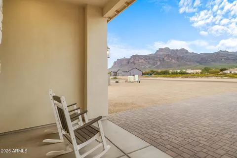 Exterior - 590 S Sun Rd, Apache Junction, AZ 85119 photo 2 of 17