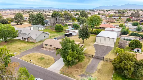 10401 W Avalon Dr, Avondale, AZ 85392