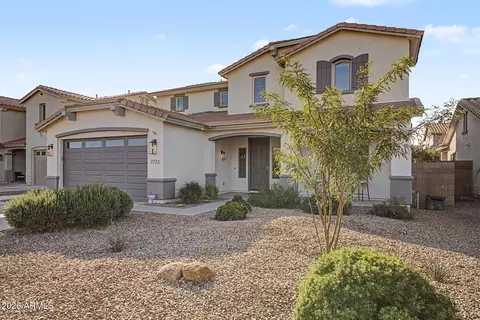 Exterior - 2733 E Rakestraw Ln, Gilbert, AZ 85298 photo 3 of 11
