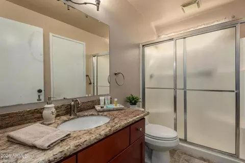 4722 E Wintu Way, Phoenix, AZ 85044 photo 7