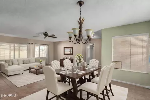 4722 E Wintu Way, Phoenix, AZ 85044 photo 3