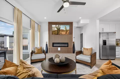 Living - 1224 E Hayward Ave, Phoenix, AZ 85020 photo 14 of 18