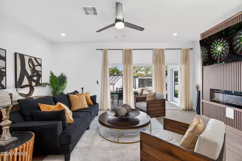 Living - 1224 E Hayward Ave, Phoenix, AZ 85020 photo 15 of 18
