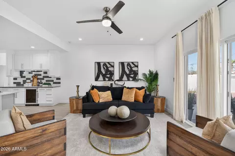 Living - 1224 E Hayward Ave, Phoenix, AZ 85020 photo 16 of 18