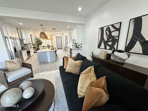 Living - 1224 E Hayward Ave, Phoenix, AZ 85020 photo 6 of 18
