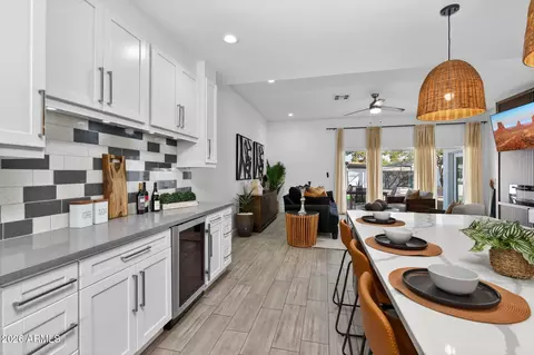 Kitchen - 1224 E Hayward Ave, Phoenix, AZ 85020 photo 18 of 19