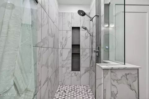 Bath - 1224 E Hayward Ave, Phoenix, AZ 85020 photo 11 of 13