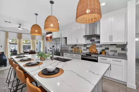 Kitchen - 1224 E Hayward Ave, Phoenix, AZ 85020 photo 17 of 19