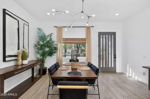 Dining - 1224 E Hayward Ave, Phoenix, AZ 85020 photo 7 of 8