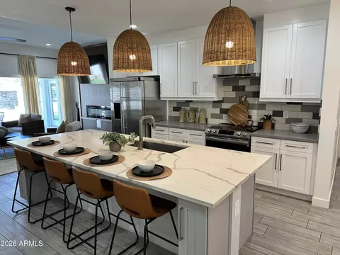 Kitchen - 1224 E Hayward Ave, Phoenix, AZ 85020 photo 2 of 19