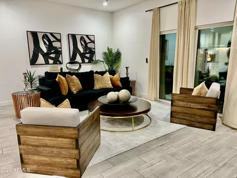 Living - 1224 E Hayward Ave, Phoenix, AZ 85020 photo 8 of 18