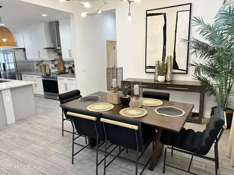 Dining - 1224 E Hayward Ave, Phoenix, AZ 85020 photo 2 of 8