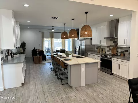 Kitchen - 1224 E Hayward Ave, Phoenix, AZ 85020 photo 7 of 19