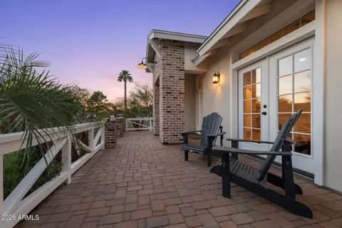 Exterior - 3838 E Devonshire Ave, Phoenix, AZ 85018 photo 5 of 10