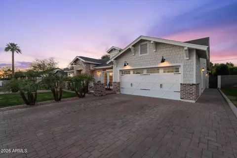 Exterior - 3838 E Devonshire Ave, Phoenix, AZ 85018 photo 4 of 10
