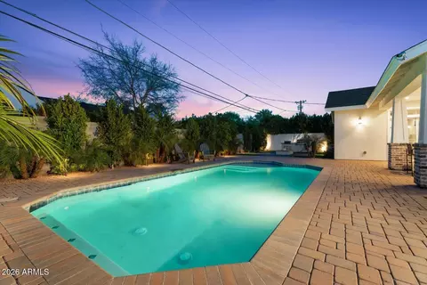 Exterior - 3838 E Devonshire Ave, Phoenix, AZ 85018 photo 9 of 10