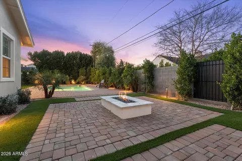 Exterior - 3838 E Devonshire Ave, Phoenix, AZ 85018 photo 8 of 10