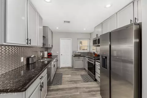 3224 N 26th Pl, Phoenix, AZ 85016 photo 13
