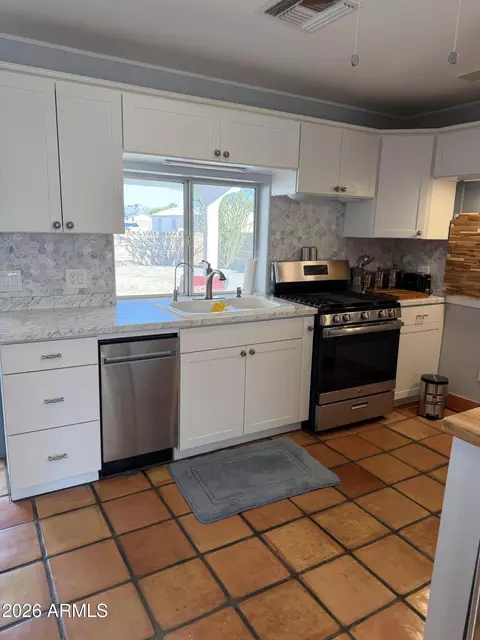 Kitchen - 13746 E 49th St, Yuma, AZ 85367 photo 2 of 8