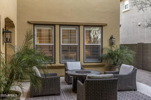 3911 E Rockingham Rd, Phoenix, AZ 85050 photo 2
