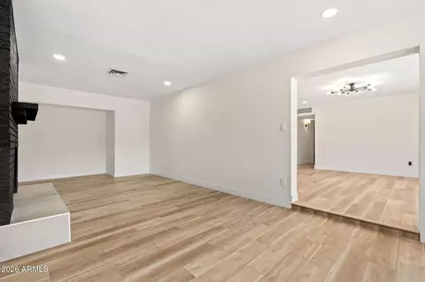 Living - 108 E Monte Way, Phoenix, AZ 85042 photo 6 of 8