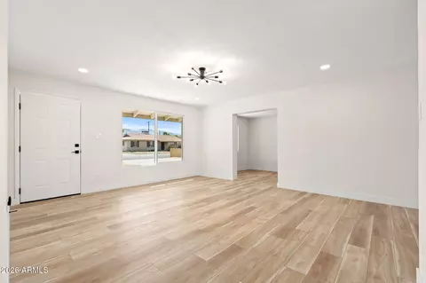 Living - 108 E Monte Way, Phoenix, AZ 85042 photo 4 of 8