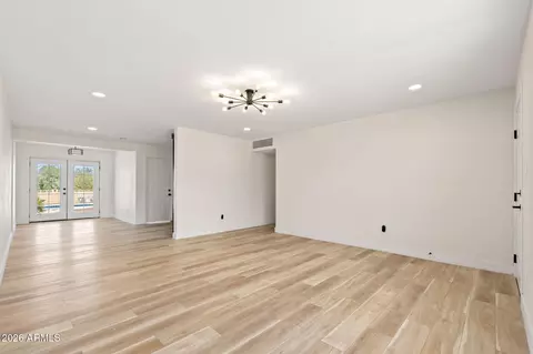 Living - 108 E Monte Way, Phoenix, AZ 85042 photo 2 of 8
