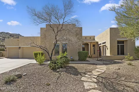 Exterior - 8608 S 28th Pl, Phoenix, AZ 85042 photo 5 of 21
