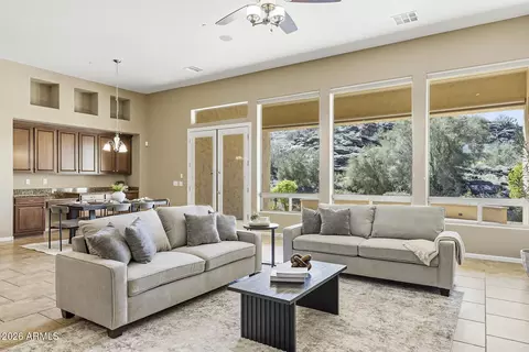 Living - 8608 S 28th Pl, Phoenix, AZ 85042 photo 8 of 9