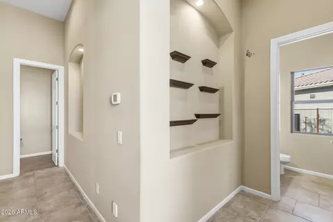 Entry Way - 8608 S 28th Pl, Phoenix, AZ 85042 photo 6 of 7