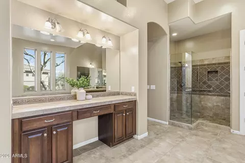 Bath - 8608 S 28th Pl, Phoenix, AZ 85042 photo 5 of 14