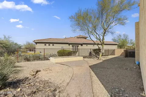 Exterior - 8608 S 28th Pl, Phoenix, AZ 85042 photo 10 of 21