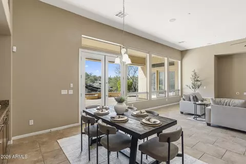 Dining - 8608 S 28th Pl, Phoenix, AZ 85042 photo 3 of 4