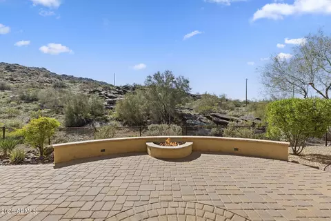 Exterior - 8608 S 28th Pl, Phoenix, AZ 85042 photo 7 of 21