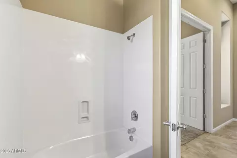Bath - 8608 S 28th Pl, Phoenix, AZ 85042 photo 11 of 14
