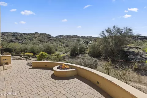 Exterior - 8608 S 28th Pl, Phoenix, AZ 85042 photo 2 of 21