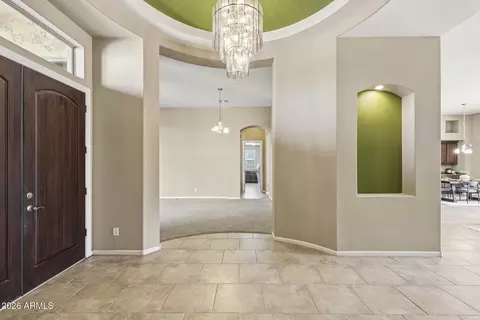 Entry Way - 8608 S 28th Pl, Phoenix, AZ 85042 photo 5 of 7