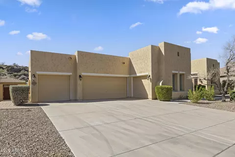 Exterior - 8608 S 28th Pl, Phoenix, AZ 85042 photo 4 of 21