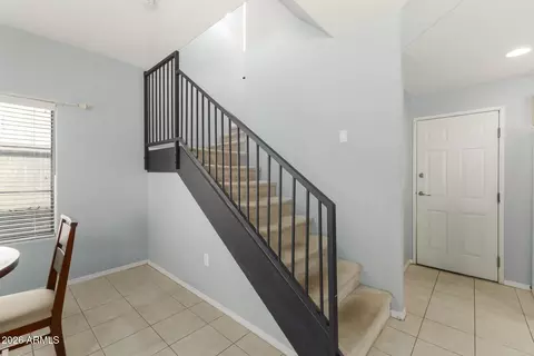 Entry Way - 3150 E Beardsley Rd #1098, Phoenix, AZ 85050 photo 2 of 4