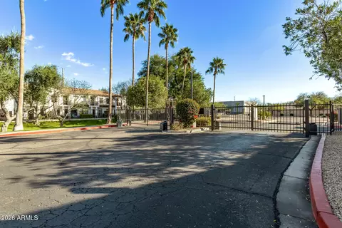 Exterior - 3150 E Beardsley Rd #1098, Phoenix, AZ 85050 photo 10 of 16