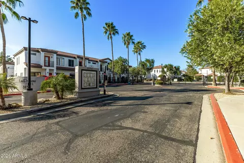Exterior - 3150 E Beardsley Rd #1098, Phoenix, AZ 85050 photo 14 of 16