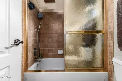 Bath - 7343 E Red Hawk St, Mesa, AZ 85207 photo 6 of 6